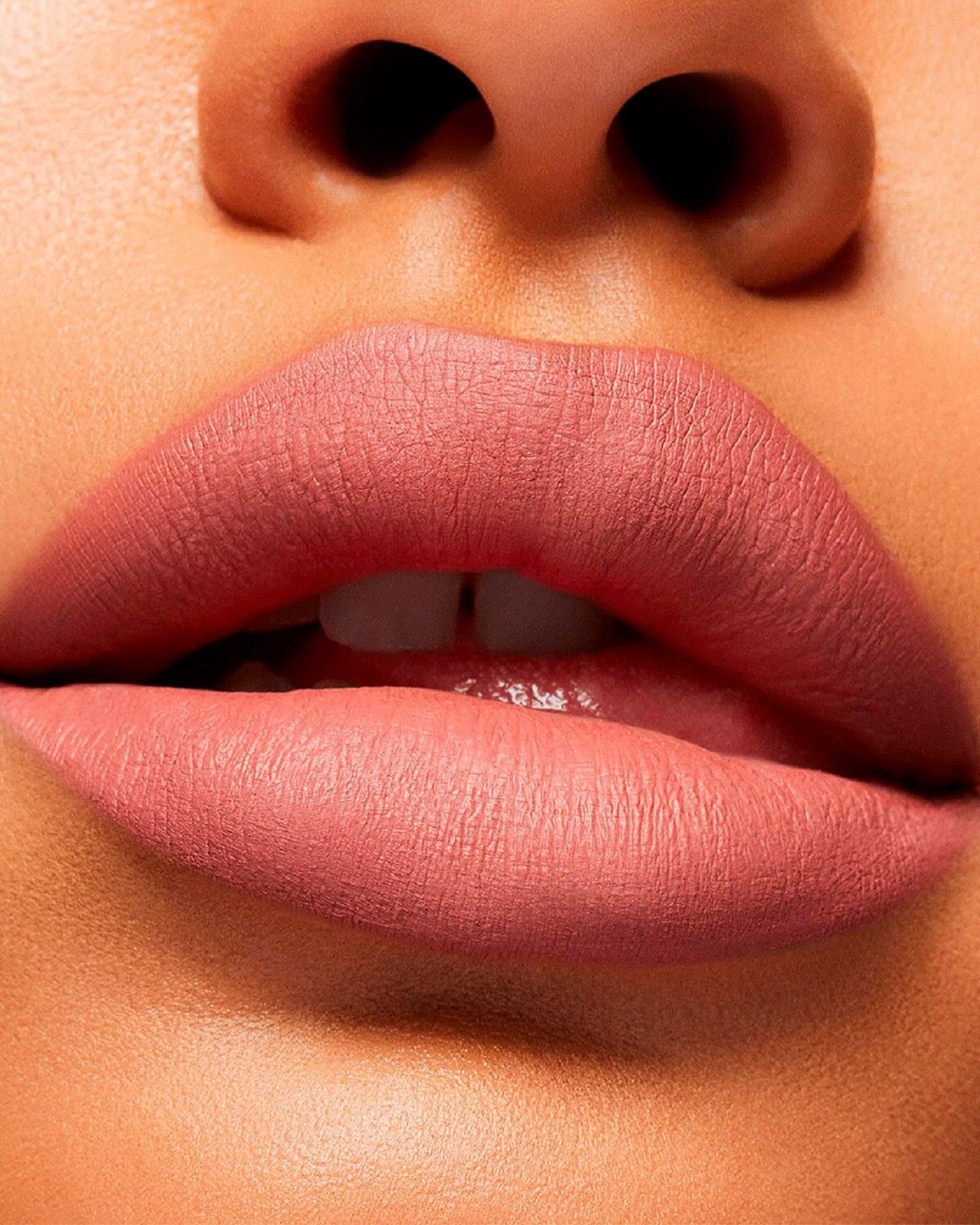 M&middot;A&middot;C LOCKED KISS INK (LABIAL L&Iacute;QUIDO MATE)